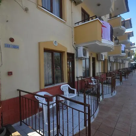 Club Prestige Otel 4*